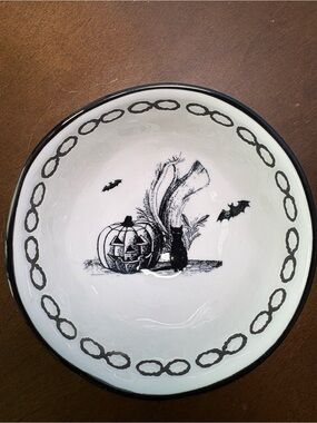 Black & White Halloween Pumpkin and Cat Serving Bowl